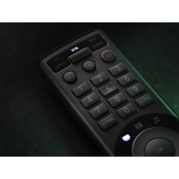 Pilot Smart Control Pro 5 - obsługa do 5 urządzeń · URC7956