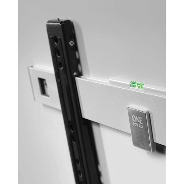 Uchwyt ścienny do TV z regulacją kąta nachylenia i systemem Easy Lock & Release (32-90") · WM6621